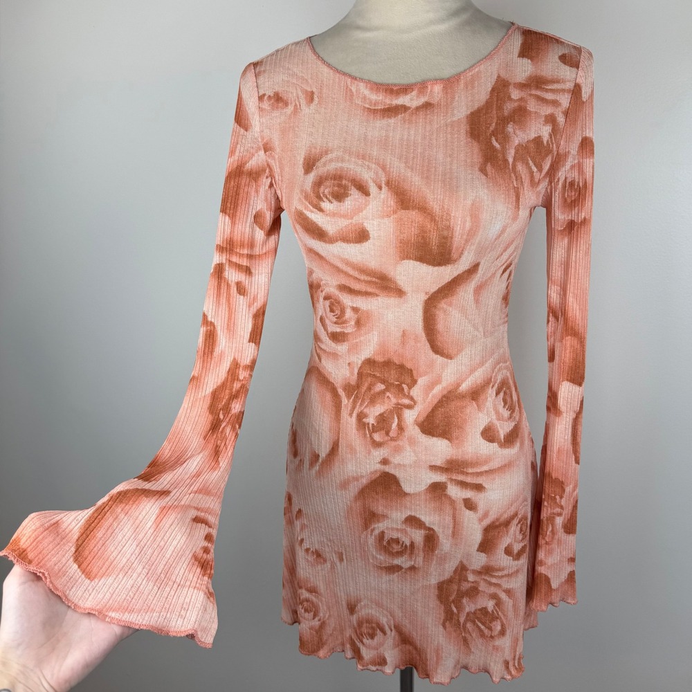 Forever 21 Rose Floral Ribbed Mini Dress Peach Bell Sleeve Lettuce Trim Womens M